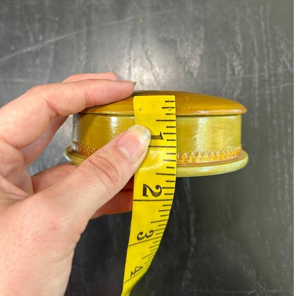 Vintage Trinket Box- Daisies- Yellow- oval- 4 in diameter- wooden- cottagecore - Picture 4 of 6